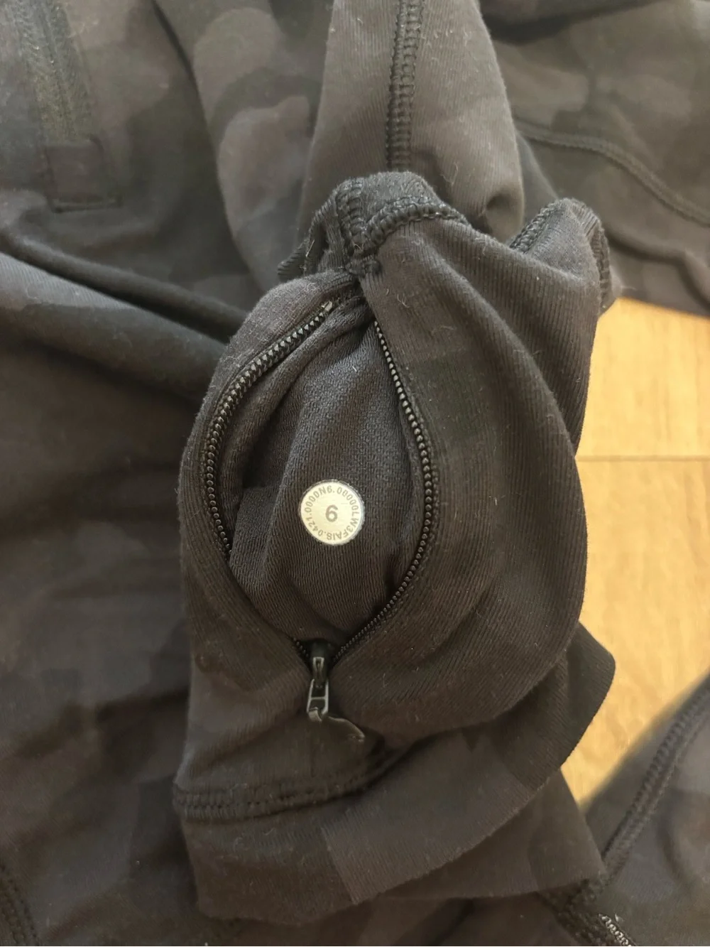 Lululemon black cropped define jacket quarter zip